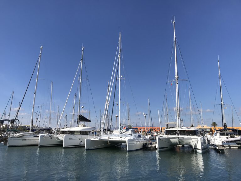 We will live and work in the nice Marina de Portimão for the following months