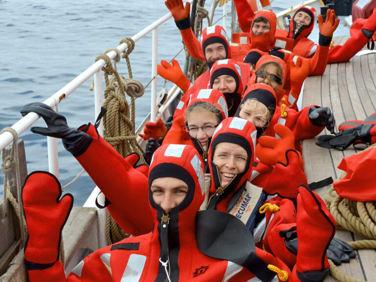Ocean Action Learning Ausbildung an Bord der Roter Sand auf dem Atlantik mit Schiffsicherheitsübung