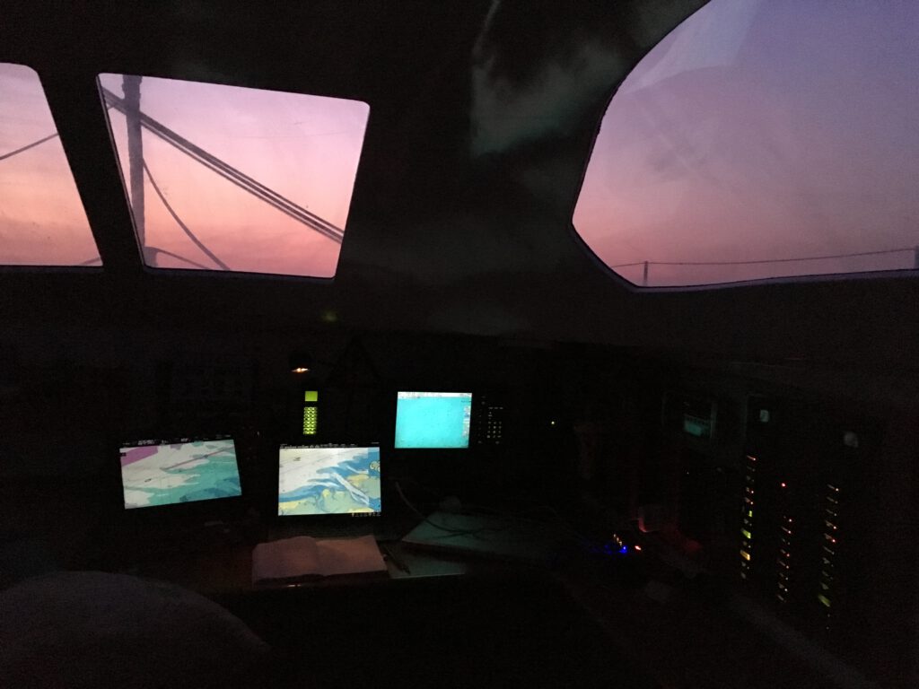 Navigationsecke im Morgenlicht